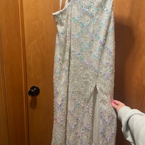 Prom dress - Picture 3 of 4